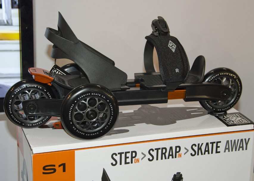 Ein neuer 3 Rollen Skate von Cardiff Skate